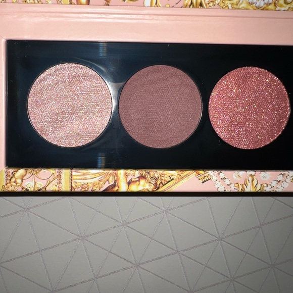 PAT MCGRATH LABS CELESTIAL NIRVANA EYE SHADOW PALETTE - NUDE ALLURE